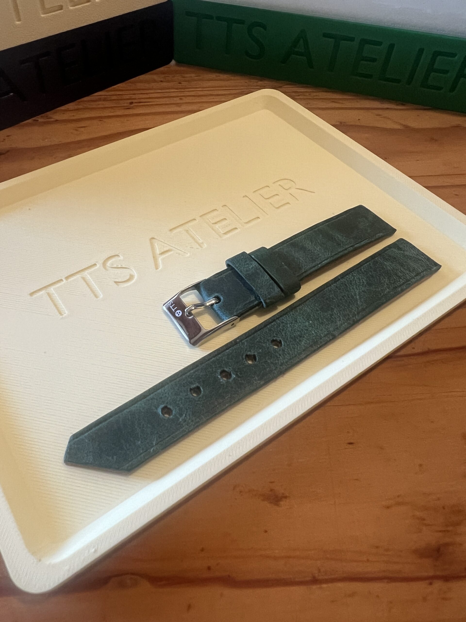 TTS Atelier Pullup Goatskin LE Series Watch Strap in Green — handmade pull-up goatskin leather watch strap