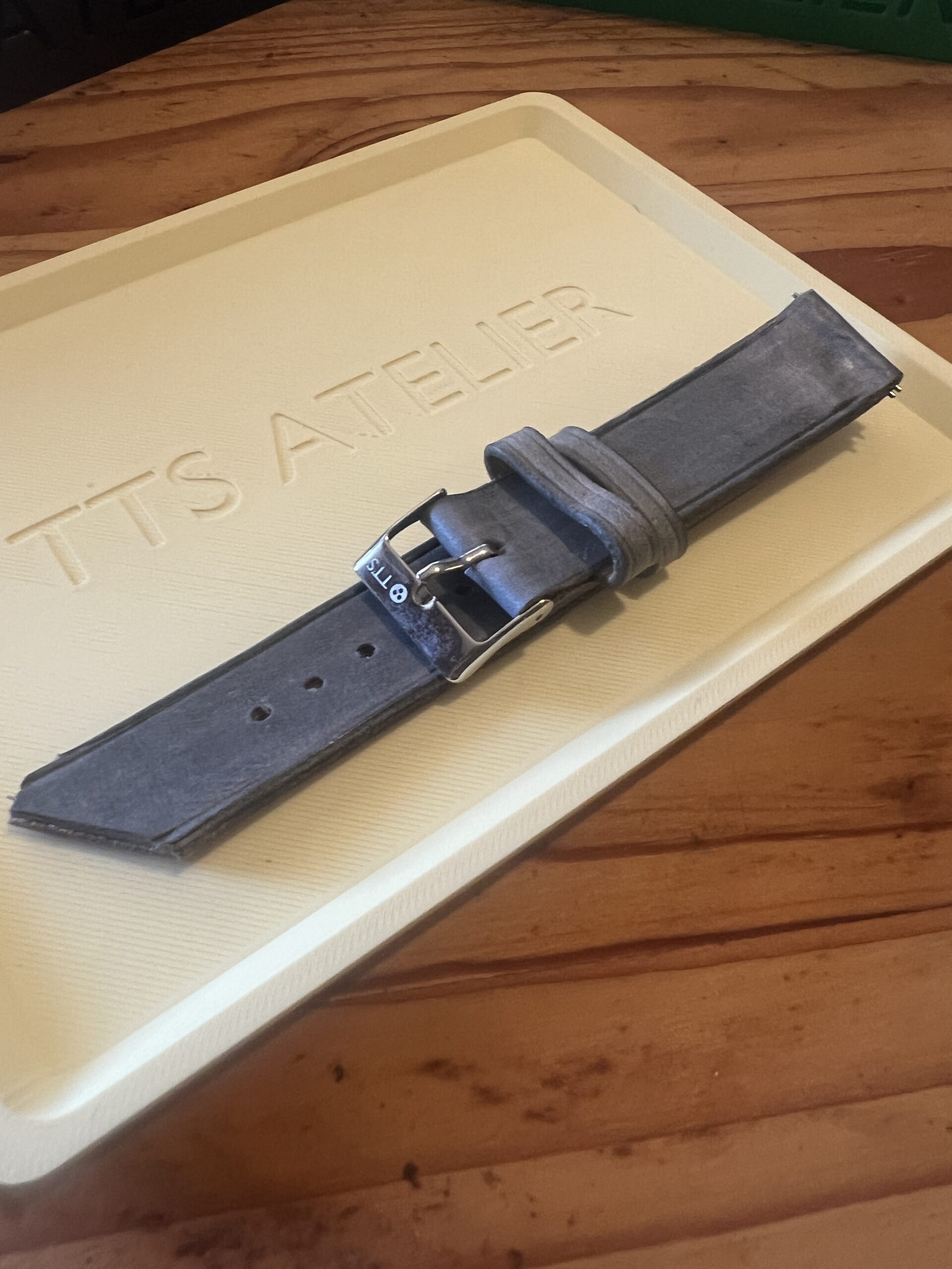 TTS Atelier Dyed Calf MontreHue series watch strap in Argento-Grigio Silver — handmade dyed calf leather watch strap