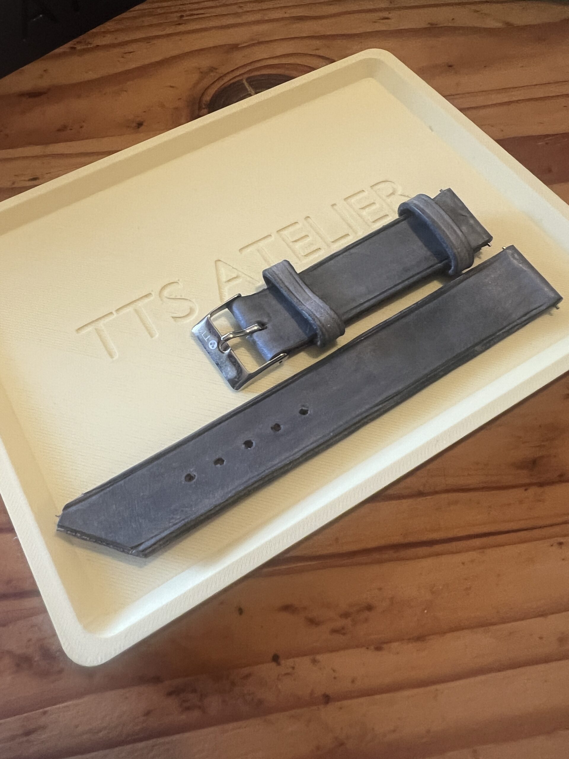 TTS Atelier Dyed Calf MontreHue series watch strap in Argento-Grigio Silver — handmade dyed calf leather watch strap
