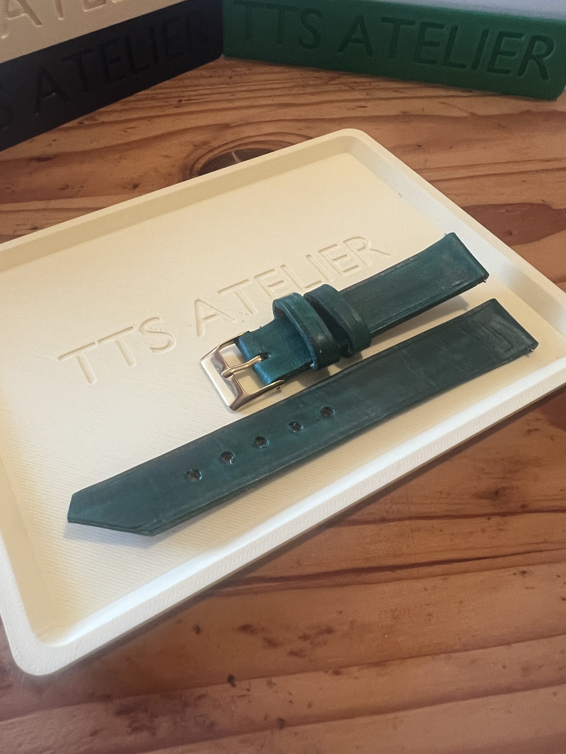 TTS Atelier Dyed Calf MontreHue series watch strap in Emerald Green — handmade dyed calf leather watch strap